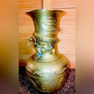 Chinese Gilt Bronze Vase 11 “ Tall 3 Pounds Of Beautiful Detail circa 1900